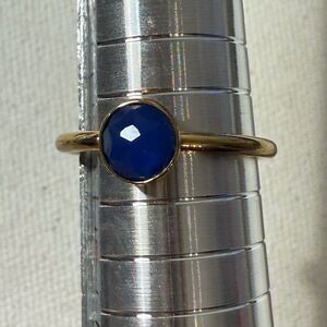 faceted blue and gold tone stacking ring size 7.25